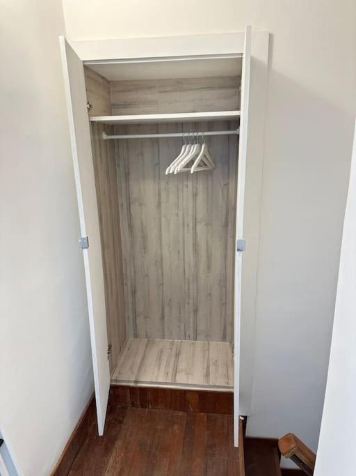 Bond Shell - Cozy Flat Near Rome Apartment Ariccia